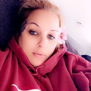 Meet your Posher, Tara